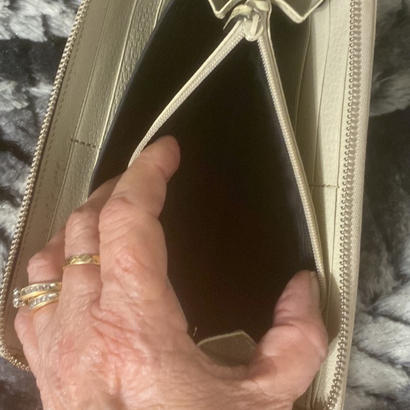 Authentic Gucci GG Monogram Zip Around Wallet - Picture 9 of 14